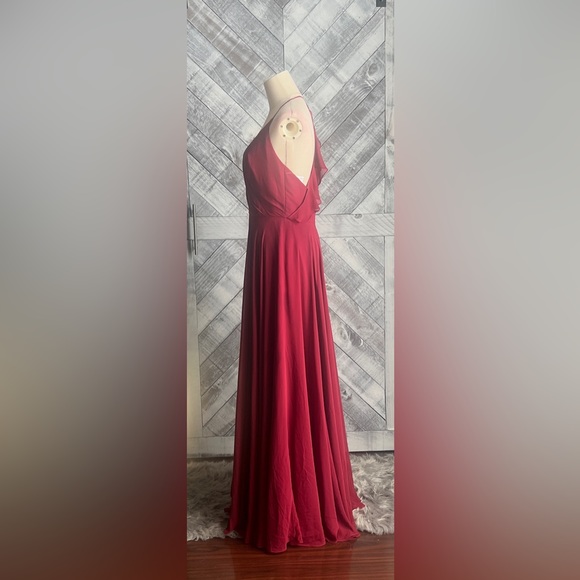 Dessy Collection
Lux Chiffon Halter Gown with Ruffle Details - Picture 7 of 9